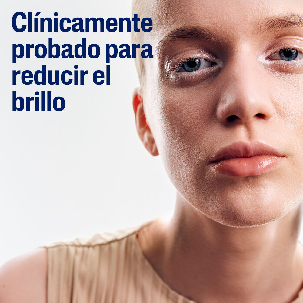 Rostro sin brillo cl&iacute;nicamente probado espuma AC Control Cetaphil reduce exceso grasa